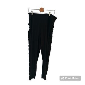 Size 2x Pennington’s Black PLUS size ruched leggings